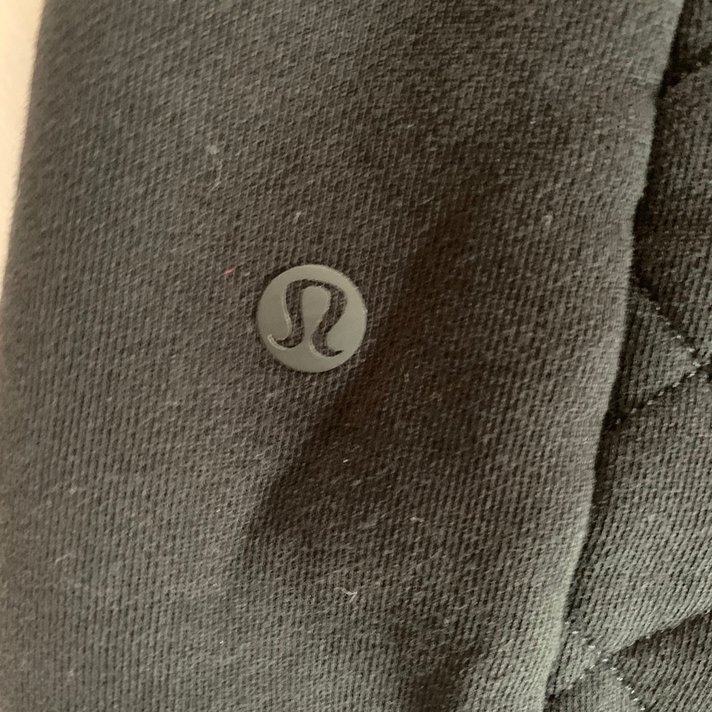 Forever warm pullover black lululemon size 2 new - Picture 4 of 5